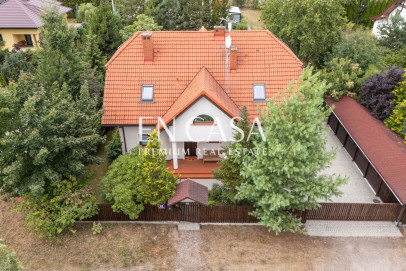 House Sale Baniocha Piękna